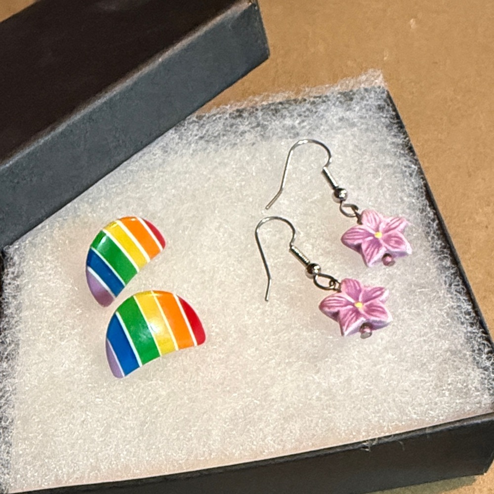 Colorful Rainbow and Purple Flower Earrings Set🌈